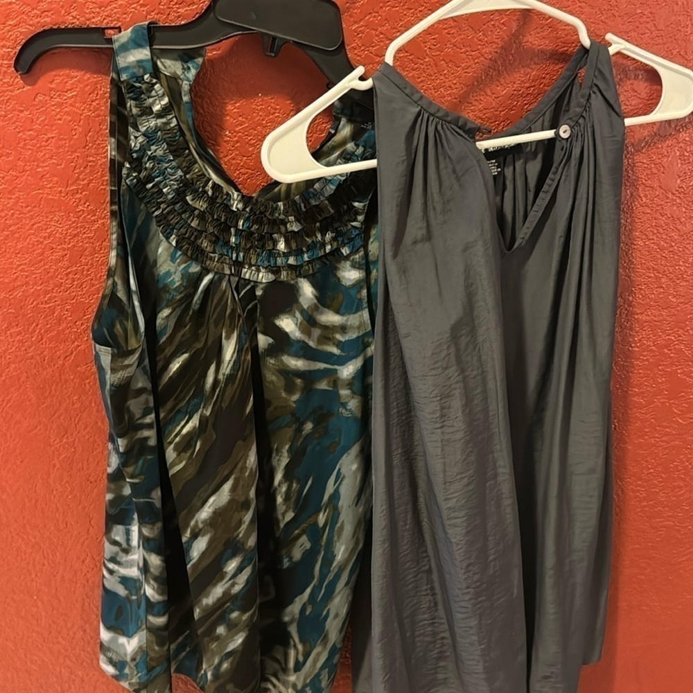 Bundle 2 Blouses Size M - Picture 9 of 9